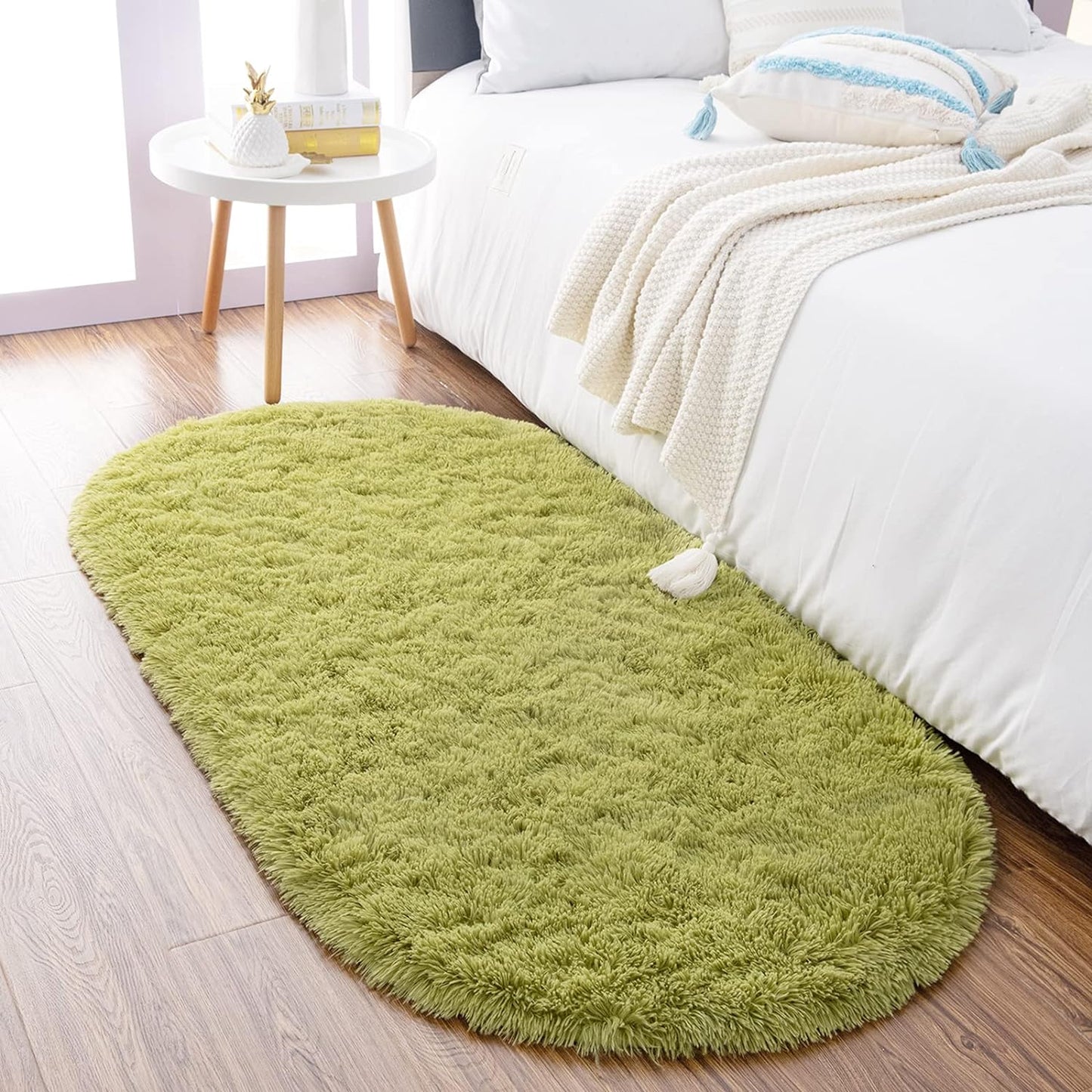 Ultra Soft Fluffy Bedroom Rugs,Shaggy Grey Area Rugs for Bedroom,Oval Throw Rugs, Kids Room Small Carpet,Living Room Runner Rug Non Slip Modern Home Decor 2.6' X 5.3'